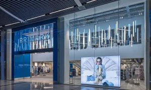 CL9 Stratford ext photo 22939